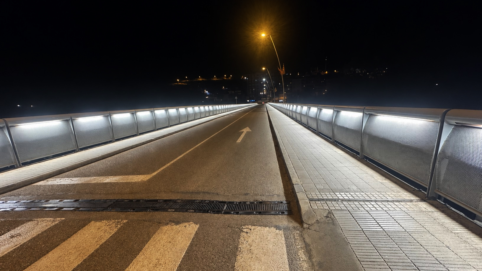 Nueva iluminación "Pont Petit" Fraga